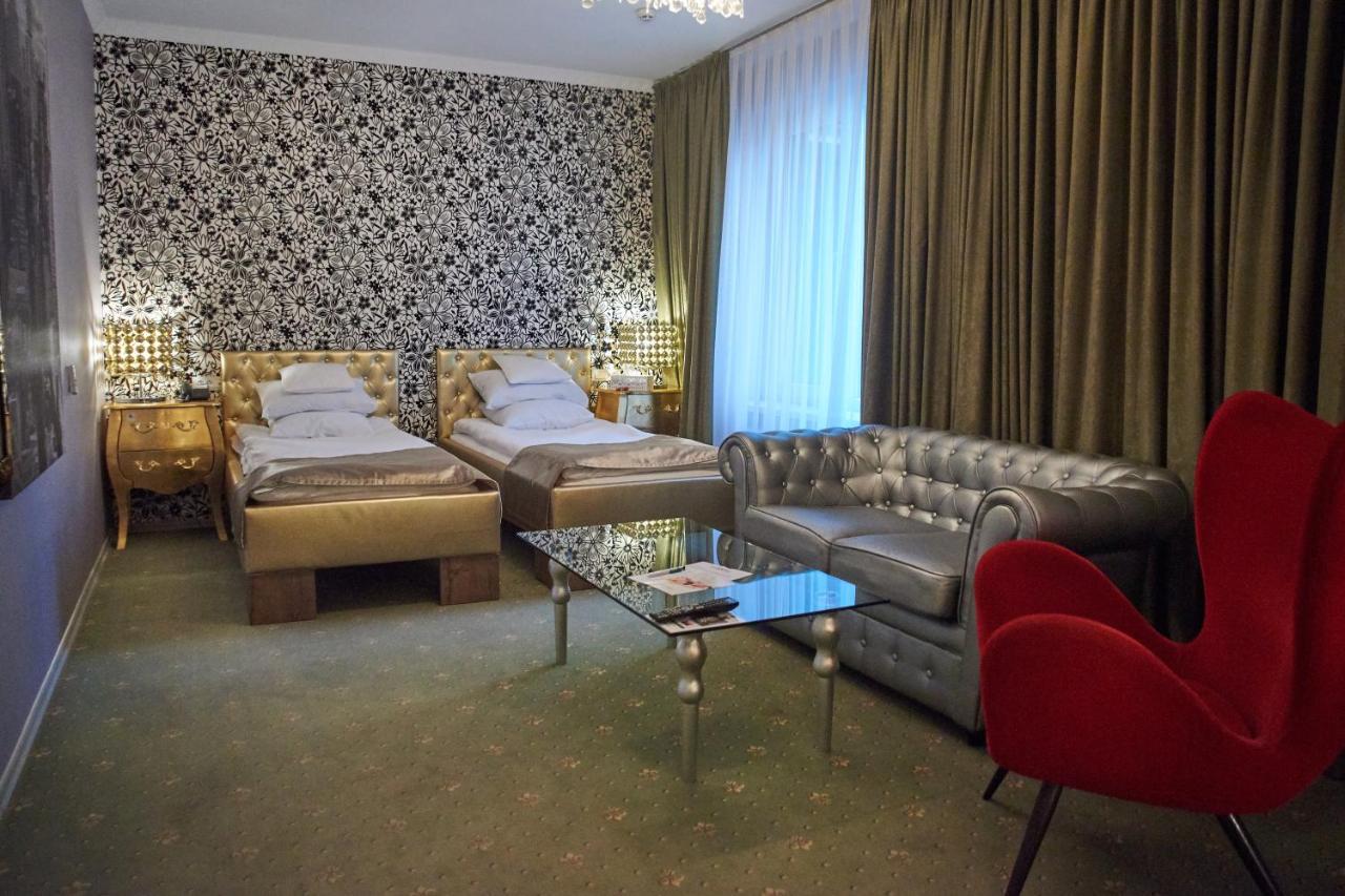 צ'יסינאו Weekend Boutique Hotel מראה חיצוני תמונה