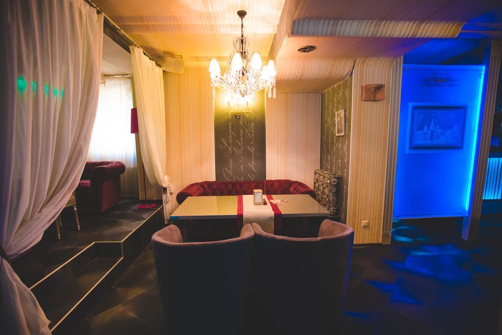 צ'יסינאו Weekend Boutique Hotel מראה חיצוני תמונה