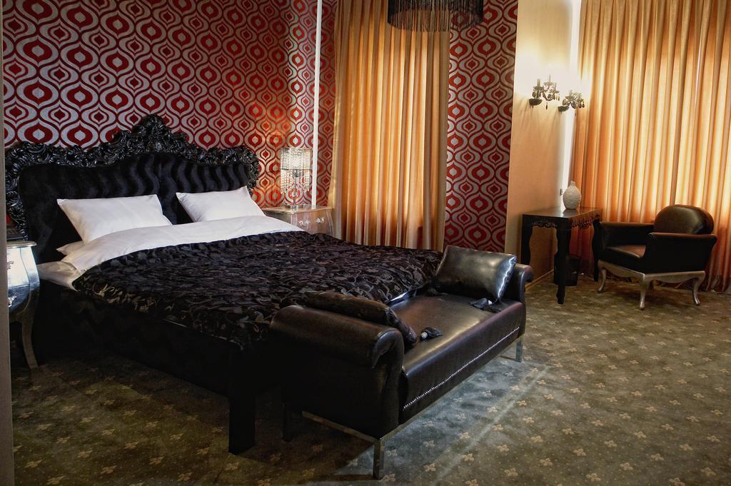 צ'יסינאו Weekend Boutique Hotel מראה חיצוני תמונה