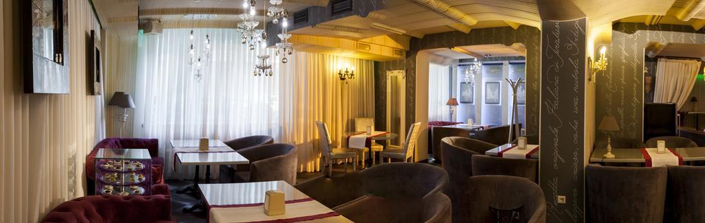 צ'יסינאו Weekend Boutique Hotel מראה חיצוני תמונה