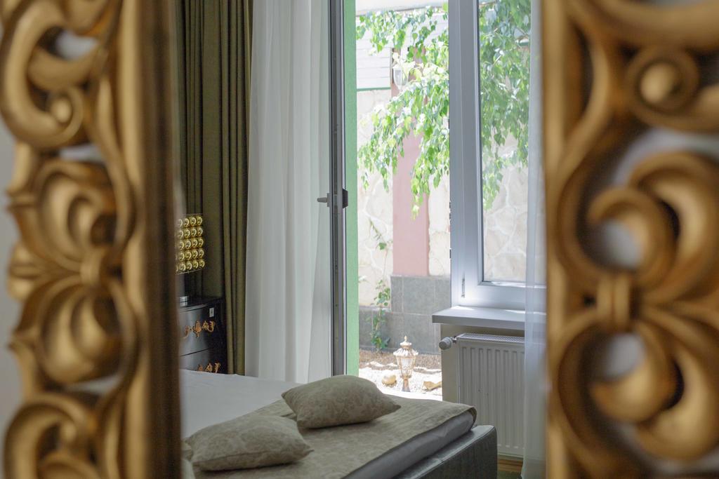 צ'יסינאו Weekend Boutique Hotel מראה חיצוני תמונה