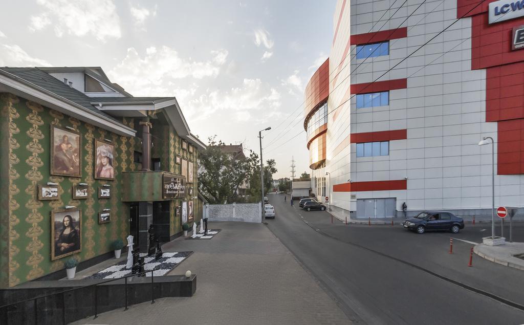 צ'יסינאו Weekend Boutique Hotel מראה חיצוני תמונה