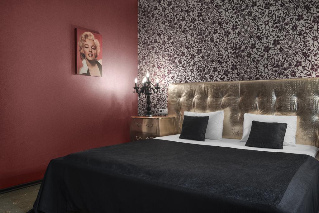 צ'יסינאו Weekend Boutique Hotel מראה חיצוני תמונה