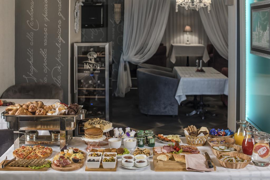 צ'יסינאו Weekend Boutique Hotel מראה חיצוני תמונה