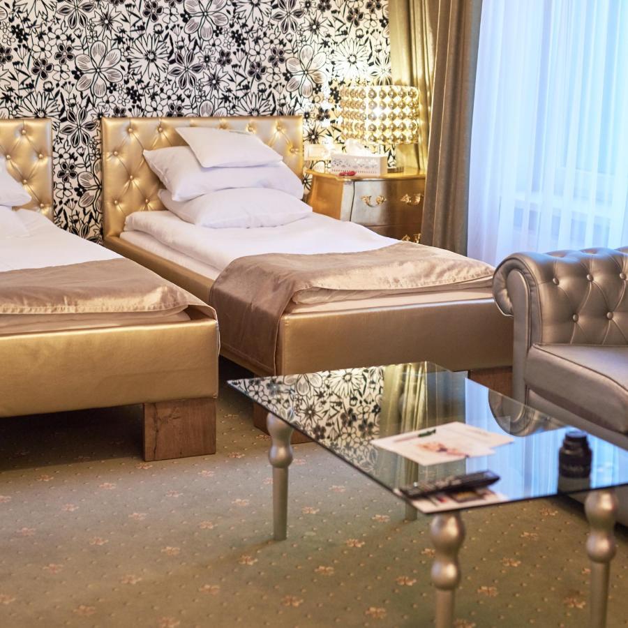 צ'יסינאו Weekend Boutique Hotel מראה חיצוני תמונה