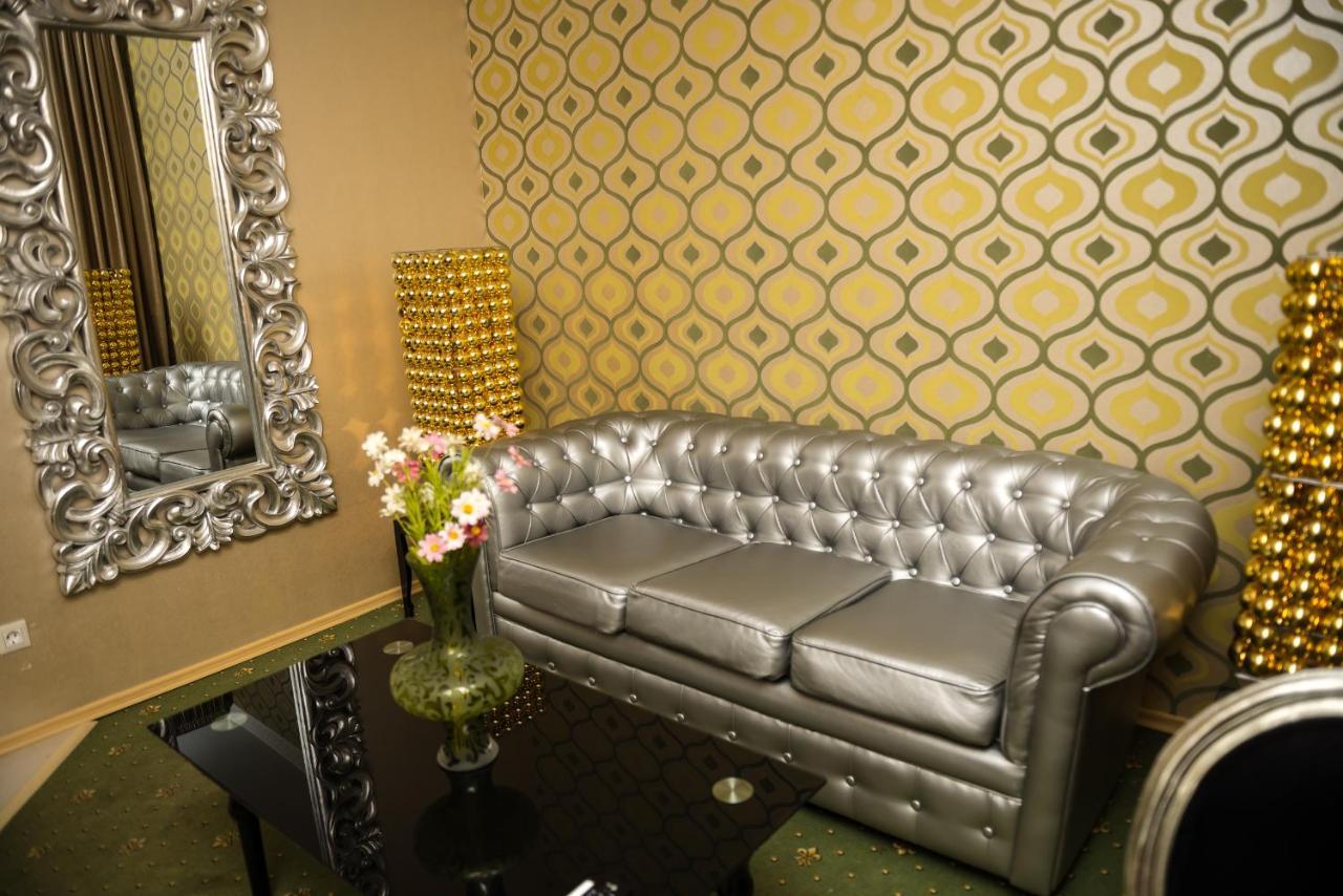 צ'יסינאו Weekend Boutique Hotel מראה חיצוני תמונה
